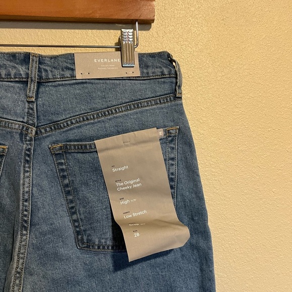 NWT Everlane Light Wash The Original Cheeky Jean 28 Crop - Picture 9 of 11